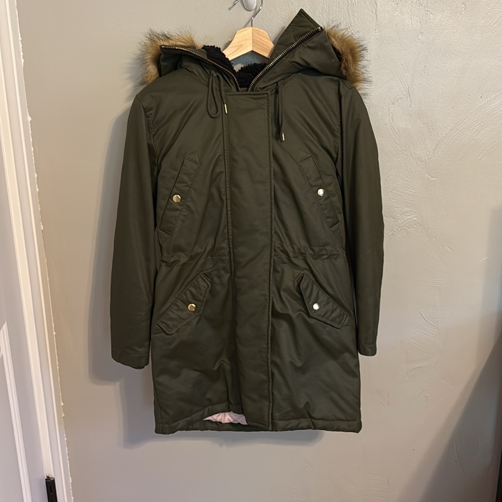 J. Crew Perfect winter parka with eco-friendly PrimaLoft® - Picture 6 of 9